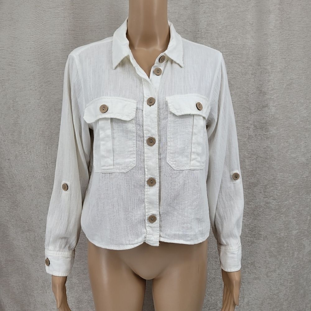 American Eagle Ivory Soft Linen Blend Long Sleeve Button Down Schaket Shirt